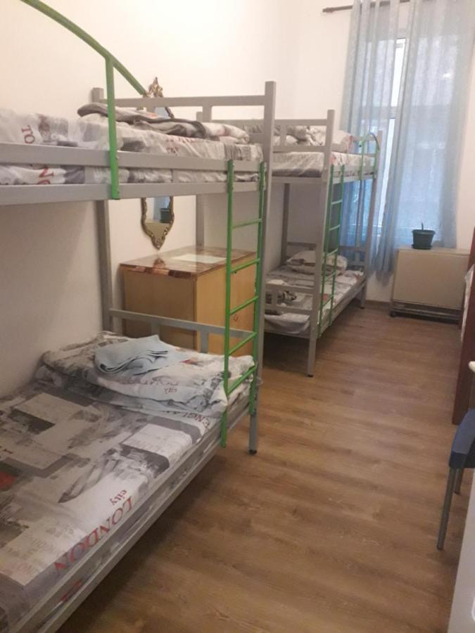 Cosmo Hostel Belgrád Kültér fotó
