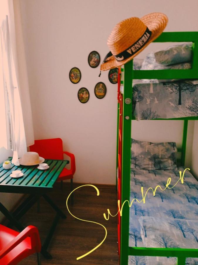 Cosmo Hostel Belgrád Kültér fotó