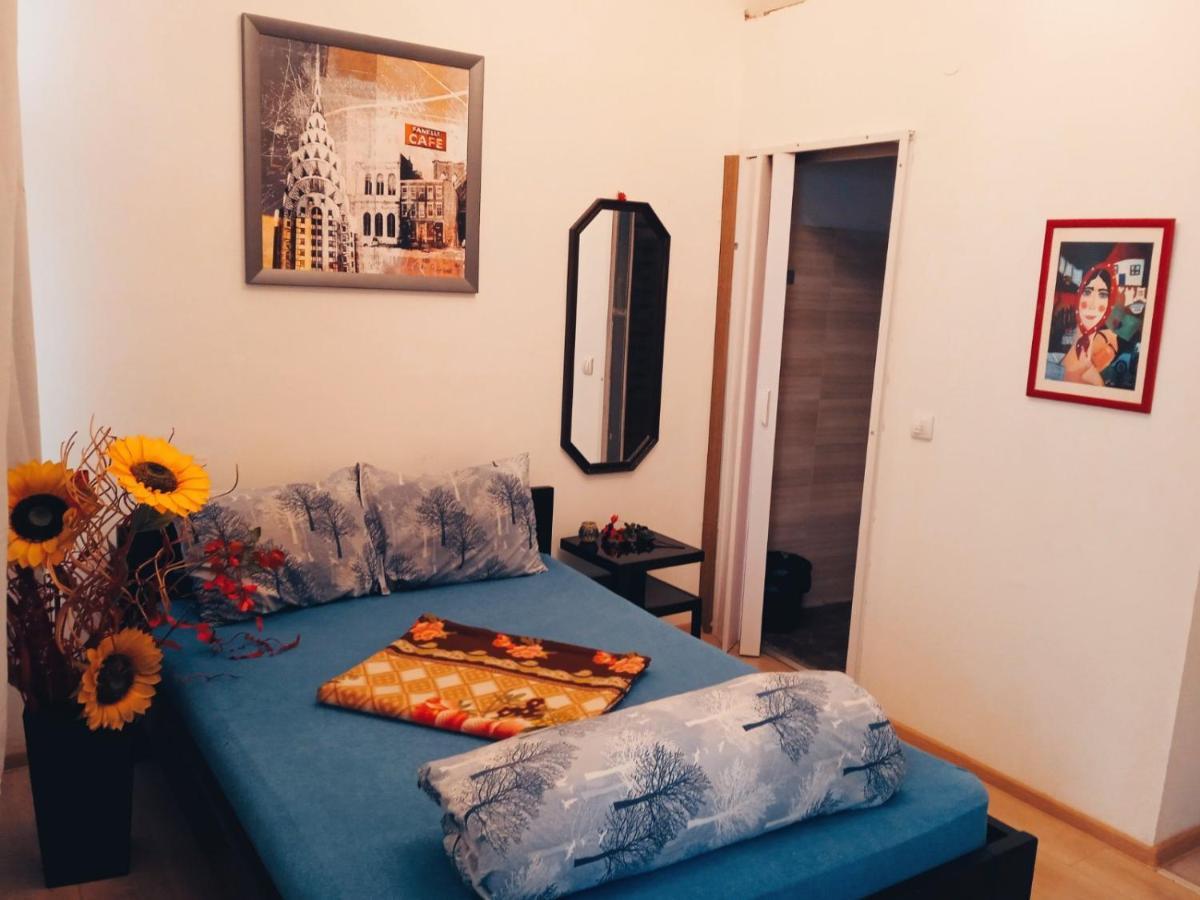 Cosmo Hostel Belgrád Kültér fotó
